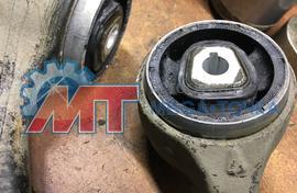 Замена рычагов и техническое обслуживание на BMW X1