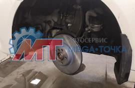 Замена тормозных дисков и колодок BMW 5-er G30